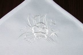 Serwetka plamoodporna biała Bratki haft biały