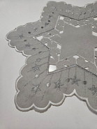  Serwetka szara świąteczna haftowana Gwiazda