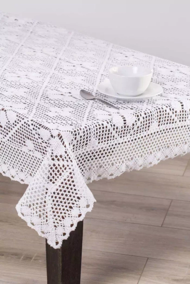 Obrus  szydełkowy biały bawełniany