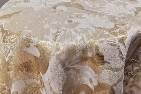 Obrus Świąteczny dwustronny plamoodporny ecru ze złotym Zimowy Ogród- koło