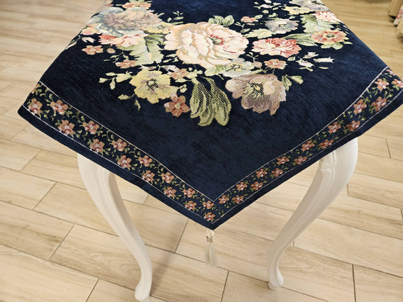 Serweta gobelinowa z szenilem granatowa Kwiaty wzór  Róże z chwostami