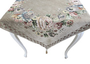 Serweta gobelinowa z szenilem beżowa Kwiaty wzór  Róże z chwostami 