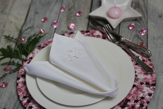 Usługa haftu inicjałów (monogram)  Haft personalizowany