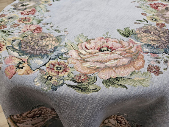 Obrus gobelinowy z szenilem kremowy Kwiaty  wzór Róże Fi160