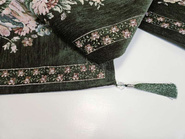 Serweta gobelinowa z szenilem zielen Kwiaty wzór  Róże z chwostami