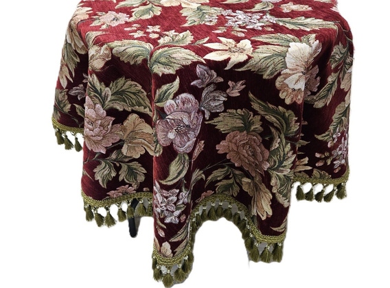Obrus gobelinowy z szenilem bordo Kwiaty z zielonymi hwostami