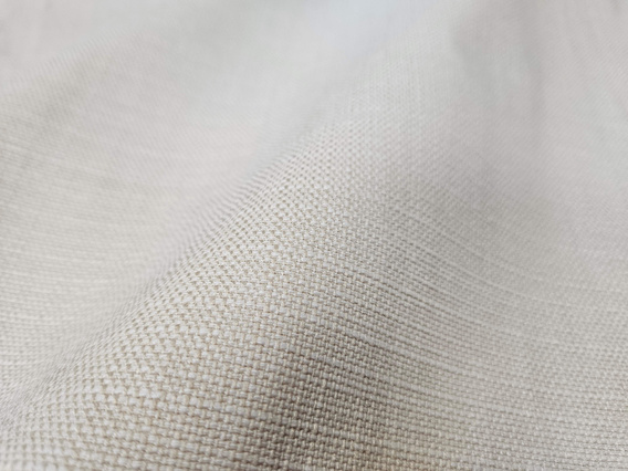 Obrus  plamoodporny jasny beż z bawełnianą koronką