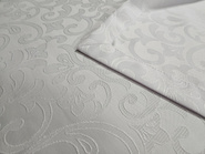 Obrus plamoodporny żakardowy biały- prostokąt