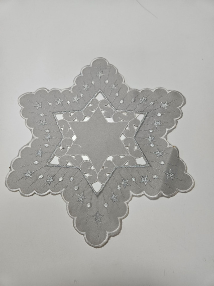  Serwetka szara świąteczna haftowana Gwiazda