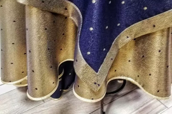 Obrus Świąteczny plamoodporny metalizowany dwustronny granatowo - złoty koło