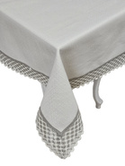 Obrus  plamoodporny jasny beż z bawełnianą koronką