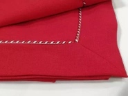 Obrus plamoodporny czerwony EVA z biało czerwoną wypustką prostokąt