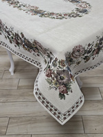 Obrus gobelinowy z szenilem kremowy Kwiaty  wzór Róże