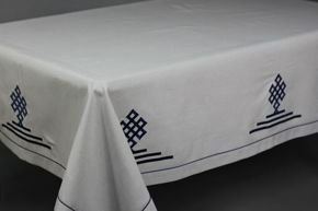 Obrus haftowany New York granatowy