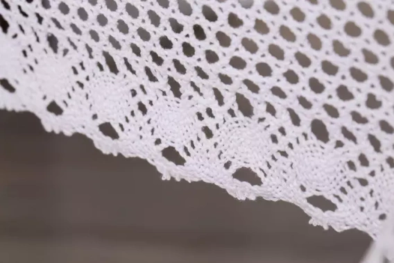 Obrus  szydełkowy biały bawełniany