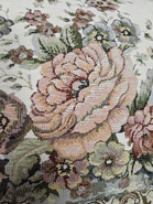 Poszewka gobelinowa ecru Kwiaty wzór Róże 45x45