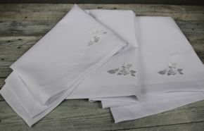 Obrus  plamoodporny Różyczka biały - prostokąt