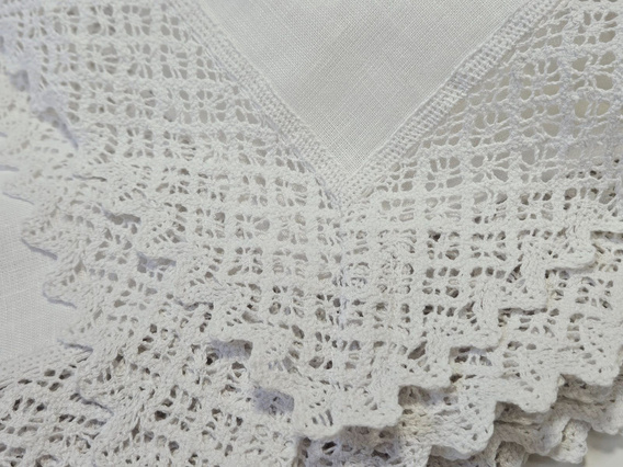 Obrus lniany biały Helena z koronką - prostokąt