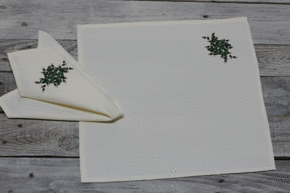 Serwetka plamoodporna ecru z haftem bazie -kwadratowa